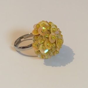 Yellow Sequin Flower Ring 💛